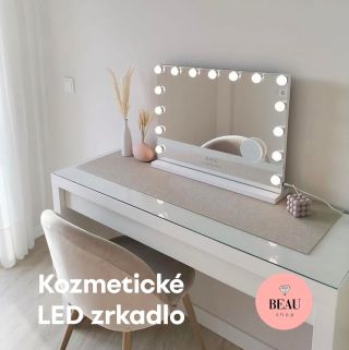 😍 Nádherný doplnok do kúpeľne alebo na kozmetický stolík 😍 Moderné kozmetické zrkadlo s LED osvetlením je vybavené 15...